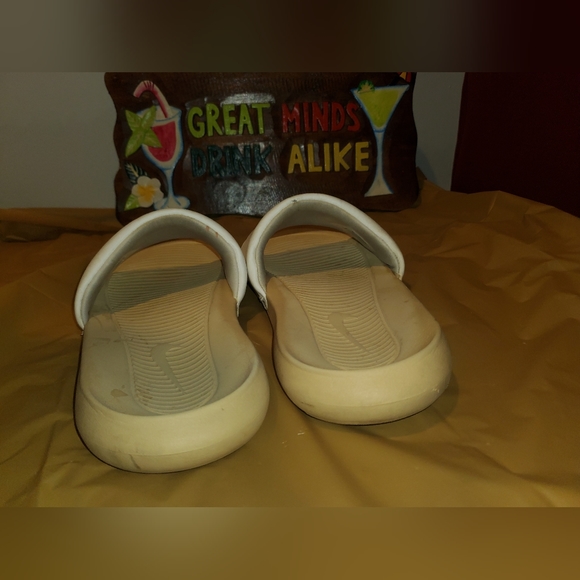 Cloud nike shoes - Picture 3 of 5